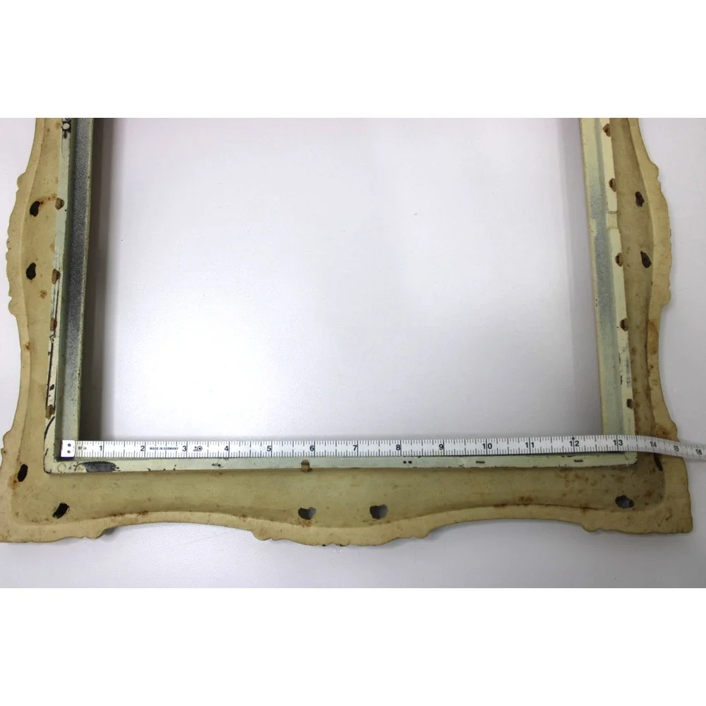 Vintage Ornate Rococo Style Composite Picture Frame Distressed Gold Finish 17x15